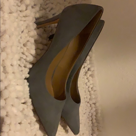 High Heels - Picture 2 of 3